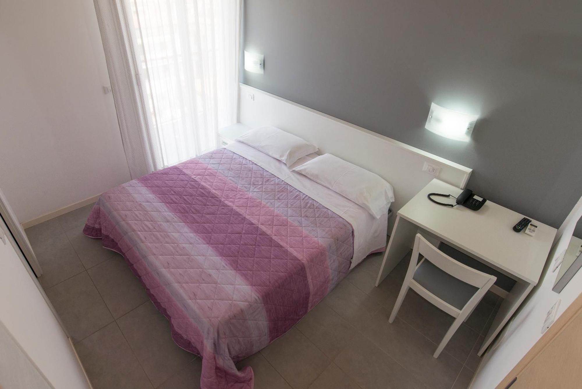Hotel Atene Лідо-ді-Єзоло Екстер'єр фото